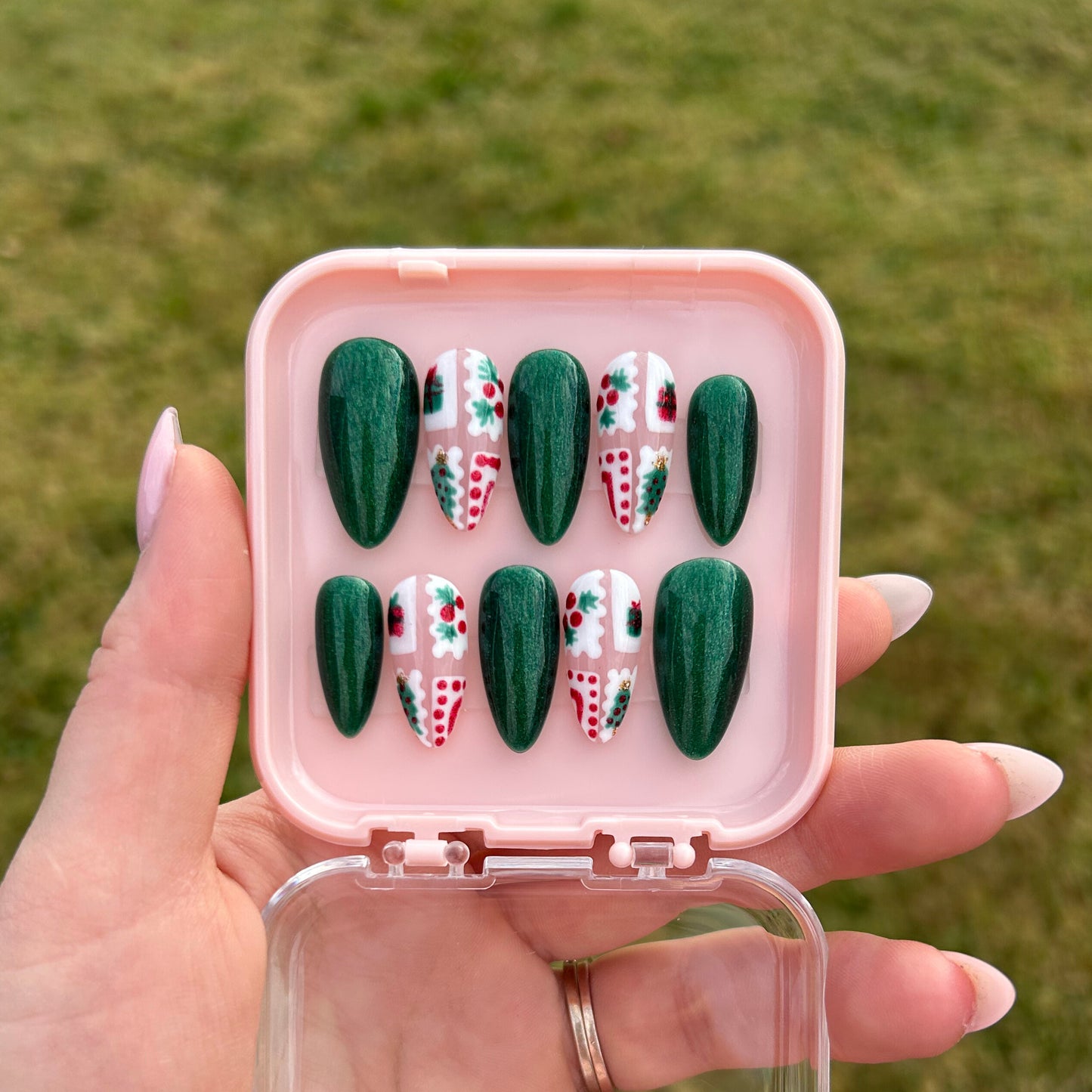 Velvet Evergreen - Nail Set