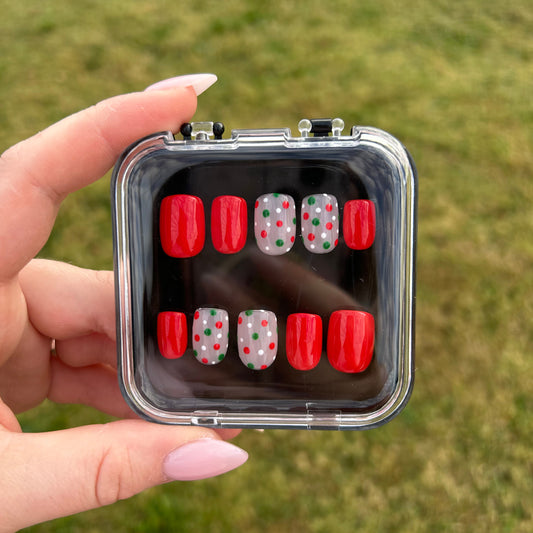 Dot the Halls - Nail Set