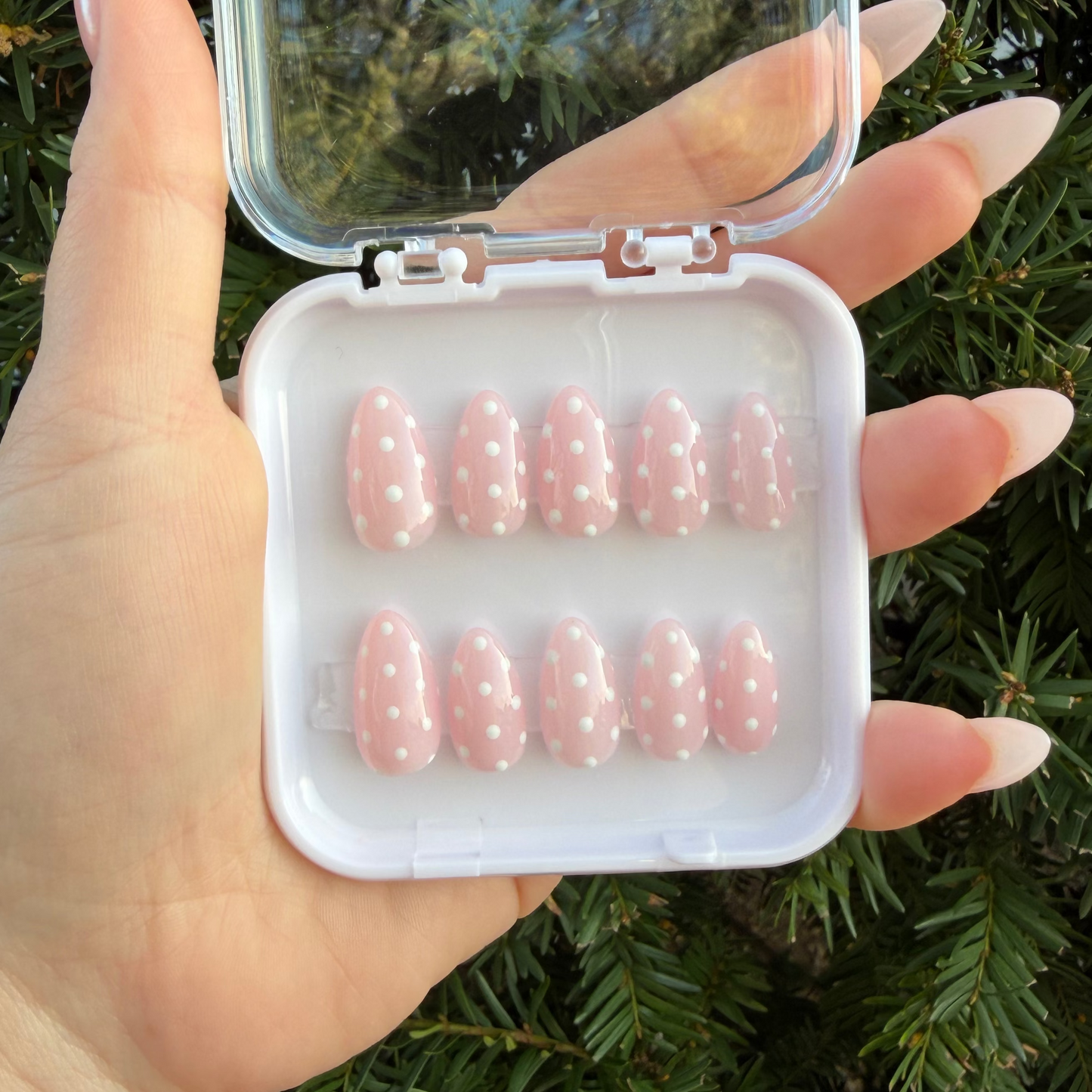 Champagne Dots - Nail Set